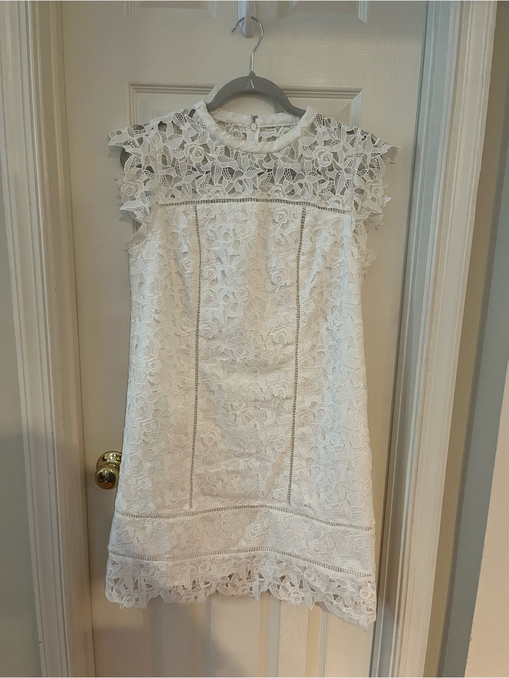 Vineyard Vines White Lace Floral Shift Dress for Girls